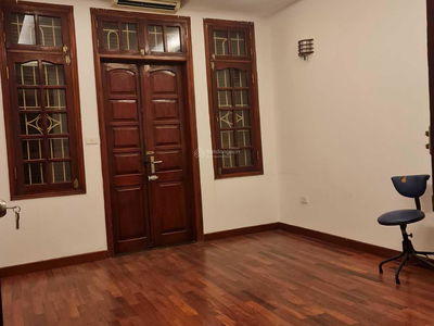 Gehäuse In Hanoi, Vietnam  Gehäuse In Hanoi, Vietnam