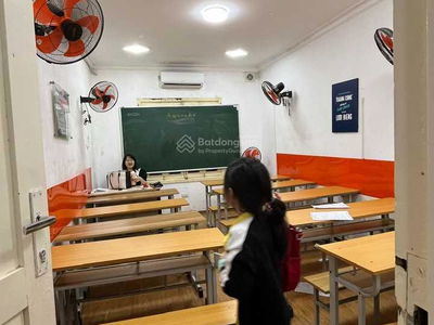 Gehäuse In Hanoi, Vietnam Gehäuse In Hanoi, Vietnam