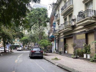 Gehäuse In Hanoi, Vietnam Gehäuse In Hanoi, Vietnam