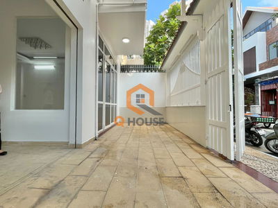 Gehäuse In Nha Be, Vietnam Gehäuse In Nha Be, Vietnam