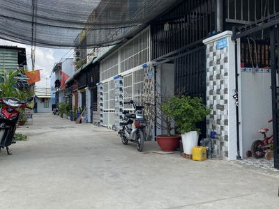 Housing in Can Giuoc, Vietnam Housing in Can Giuoc, Vietnam