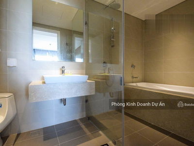 Diamond Island, Vietnam Diamond Island, Vietnam