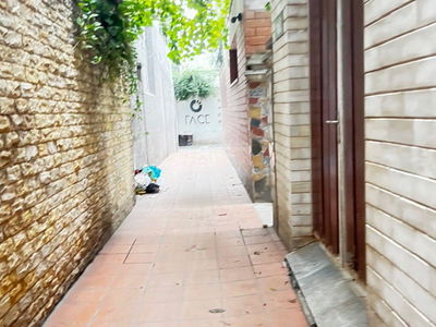 Gehäuse In Hanoi, Vietnam Gehäuse In Hanoi, Vietnam