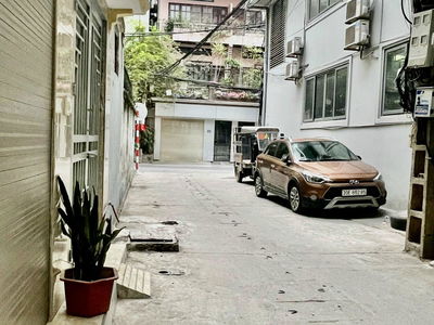 Housing in Hanoi, Vietnam Housing in Hanoi, Vietnam