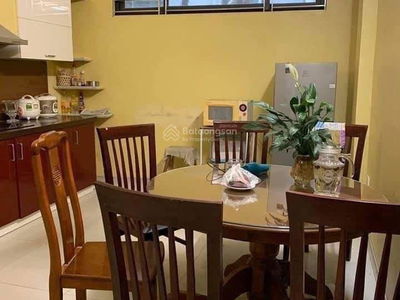 Gehäuse In Hanoi, Vietnam Gehäuse In Hanoi, Vietnam