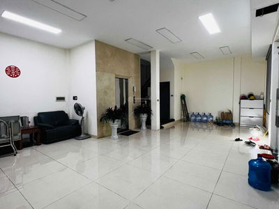 Gehäuse In Hanoi, Vietnam Gehäuse In Hanoi, Vietnam