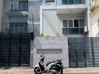 Housing in Nha Be, Vietnam  Housing in Nha Be, Vietnam