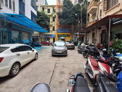 Gehäuse In Hanoi, Vietnam Gehäuse In Hanoi, Vietnam