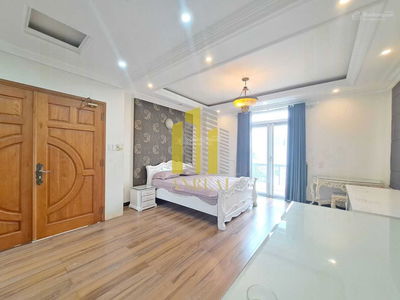 Diamond Island, Vietnam Diamond Island, Vietnam