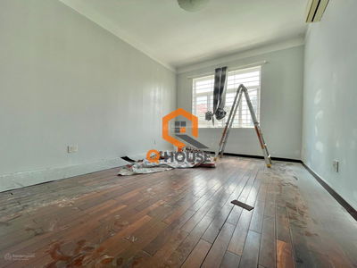 Gehäuse In Nha Be, Vietnam Gehäuse In Nha Be, Vietnam