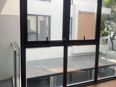 Gehäuse In Ha GJong, Vietnam Gehäuse In Ha GJong, Vietnam