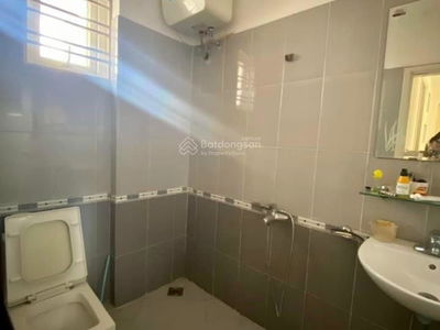 Gehäuse In Hanoi, Vietnam Gehäuse In Hanoi, Vietnam