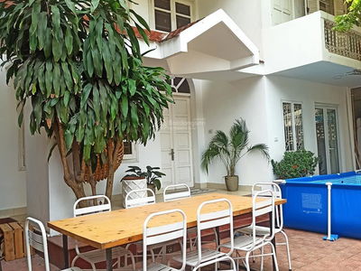 Gehäuse In Hanoi, Vietnam Gehäuse In Hanoi, Vietnam