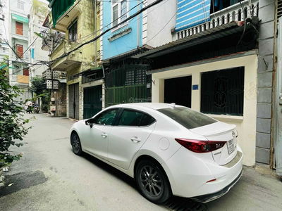 Gehäuse In Hanoi, Vietnam Gehäuse In Hanoi, Vietnam