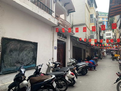 Gehäuse In Hanoi, Vietnam Gehäuse In Hanoi, Vietnam