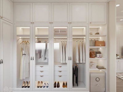 Lakeside Palace, Vietnam Lakeside Palace, Vietnam