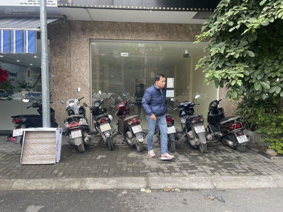 Gehäuse In Hanoi, Vietnam Gehäuse In Hanoi, Vietnam