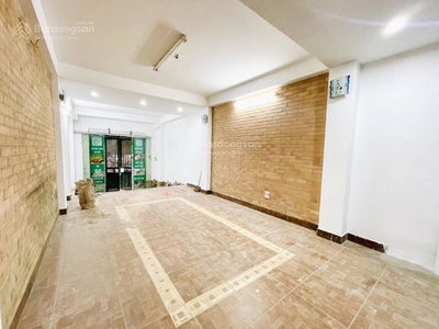 Gehäuse In Hanoi, Vietnam Gehäuse In Hanoi, Vietnam