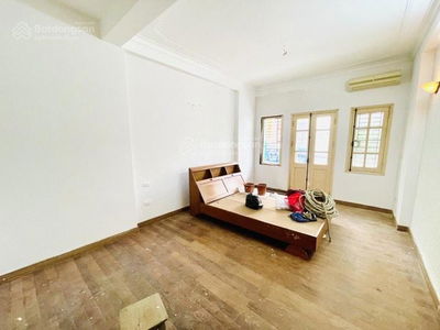 Gehäuse In Hanoi, Vietnam Gehäuse In Hanoi, Vietnam