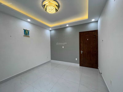 Lavila Kien A - Nha Be, Vietnam  Lavila Kien A - Nha Be, Vietnam