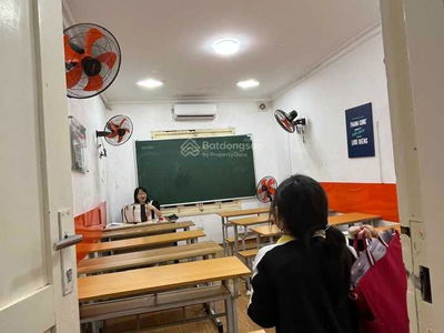 Gehäuse In Hanoi, Vietnam Gehäuse In Hanoi, Vietnam