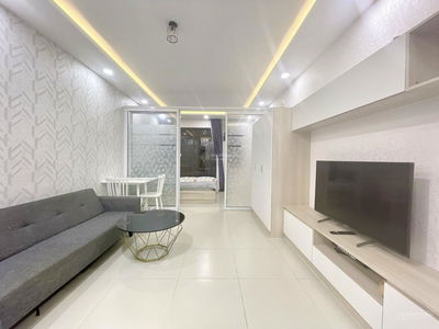 Topaz Twins, Vietnam Topaz Twins, Vietnam