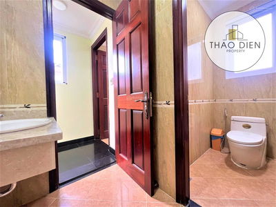 Gehäuse In Nha Be, Vietnam  Gehäuse In Nha Be, Vietnam