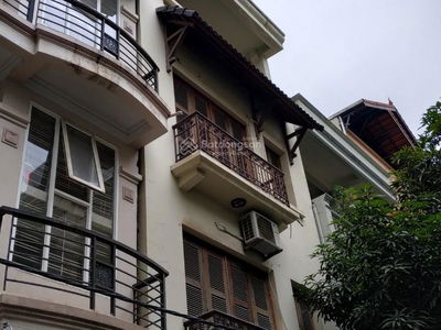 Gehäuse In Hanoi, Vietnam Gehäuse In Hanoi, Vietnam