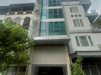 Жилье в Hanoi, Vietnam Жилье в Hanoi, Vietnam