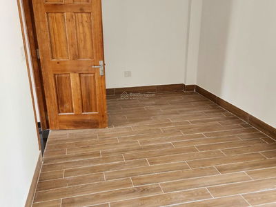 Gehäuse In Nha Be, Vietnam  Gehäuse In Nha Be, Vietnam