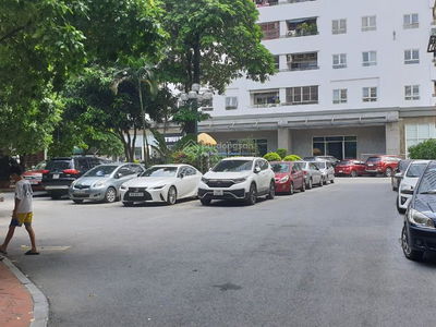 Housing in Hanoi, Vietnam Housing in Hanoi, Vietnam