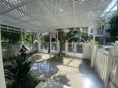 Phú Mỹ Hưng, Vietnam  Phú Mỹ Hưng, Vietnam