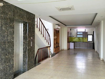 Gehäuse In Hanoi, Vietnam Gehäuse In Hanoi, Vietnam