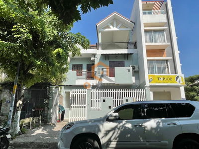 Housing in Nha Be, Vietnam  Housing in Nha Be, Vietnam