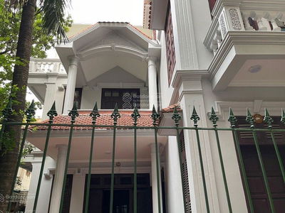 Gehäuse In Hanoi, Vietnam Gehäuse In Hanoi, Vietnam