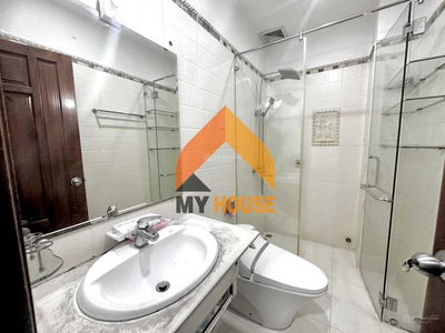 Gehäuse In Nha Be, Vietnam Gehäuse In Nha Be, Vietnam