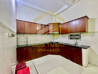 Housing in Nha Be, Vietnam  Housing in Nha Be, Vietnam