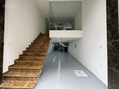 Gehäuse In Hanoi, Vietnam Gehäuse In Hanoi, Vietnam