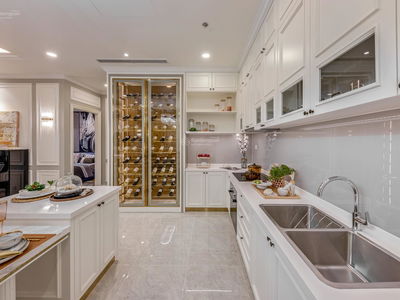 Udic Westlake, Vietnam Udic Westlake, Vietnam