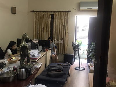 Gehäuse In Hanoi, Vietnam  Gehäuse In Hanoi, Vietnam