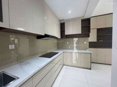 Riverpark Premier, Vietnam  Riverpark Premier, Vietnam