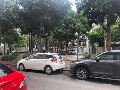 Gehäuse In Hanoi, Vietnam Gehäuse In Hanoi, Vietnam