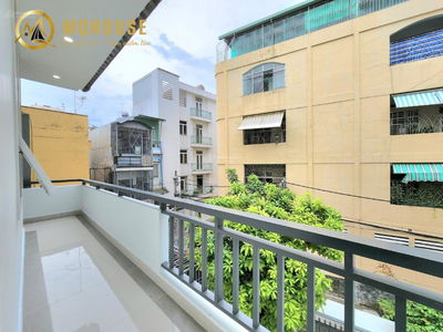 Cach Mang Thang Tam Street, Vietnam Cach Mang Thang Tam Street, Vietnam