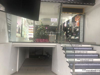 Gehäuse In Hanoi, Vietnam Gehäuse In Hanoi, Vietnam