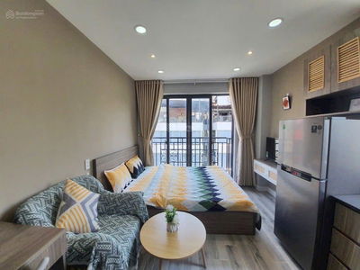 Au Co Street, Vietnam Au Co Street, Vietnam