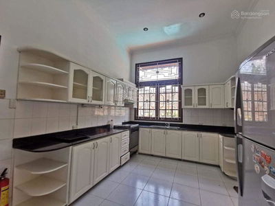 Gehäuse In Nha Be, Vietnam Gehäuse In Nha Be, Vietnam