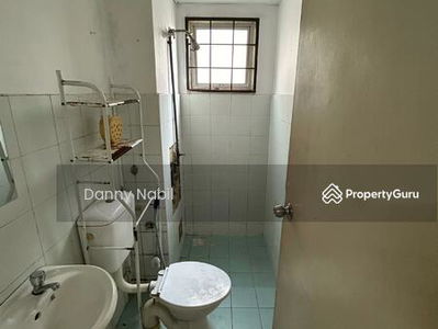 Pusat Komersial Seksyen 7 Shop Apartment, Malaysia Pusat Komersial Seksyen 7 Shop Apartment, Malaysia