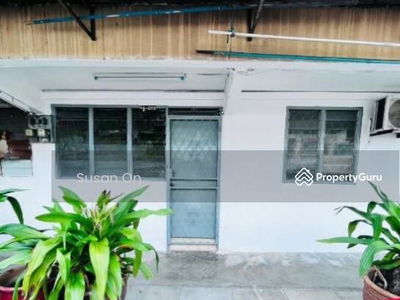 Flat Taman Ungku Tun Aminah, Malaysia Flat Taman Ungku Tun Aminah, Malaysia