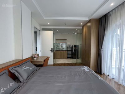 Nguyen Cuu Van Street, Vietnam Nguyen Cuu Van Street, Vietnam