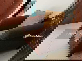 Beverly Row, Malaysia Beverly Row, Malaysia